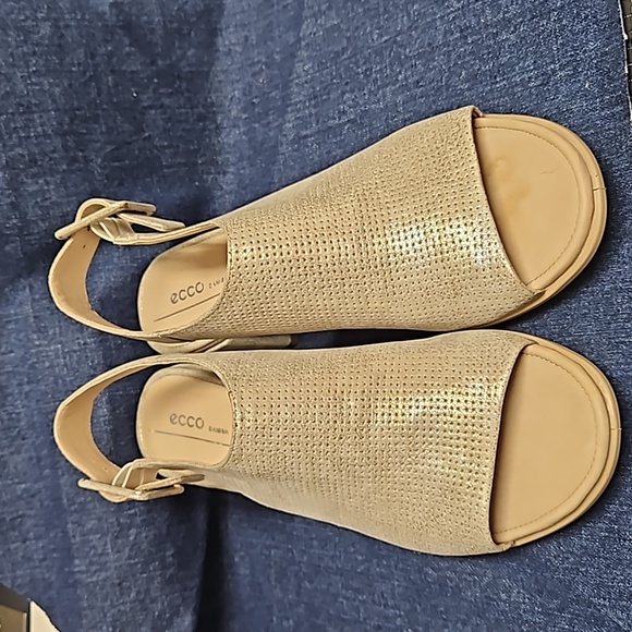 Ecco Block Heel Shimmer Sandals - Picture 2 of 6